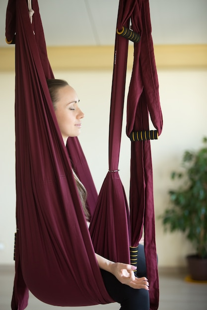 ANTI-GRAVITY YOGA HAMMOCK